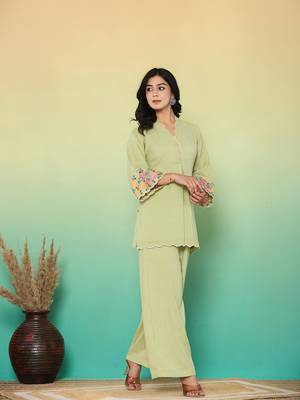 green embroidered co-ord set 5