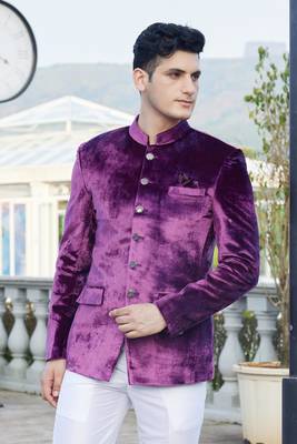 men majenta plain velvet jodhpuri 3