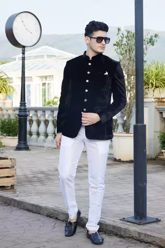 men black plain velvet jodhpuri