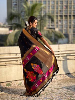 Black zari woven vitthala god paithani silk blend saree 2