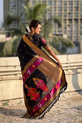 Black zari woven vitthala god paithani silk blend saree