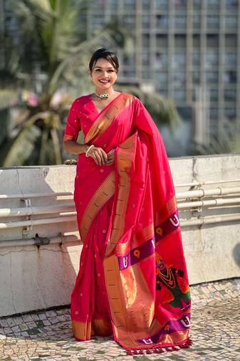 Pink zari woven vitthala god paithani silk blend saree