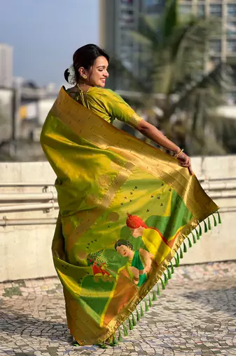 Mehendi green zari woven gudi padwa special paithani silk blend saree