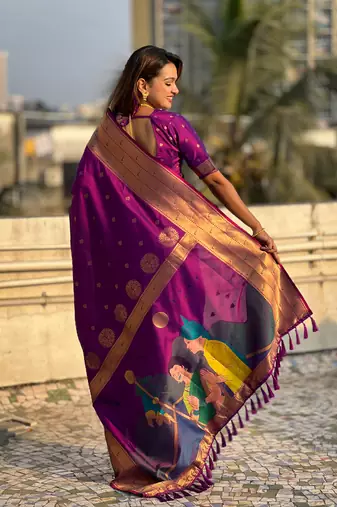 Wine zari woven gudi padwa special paithani silk blend saree