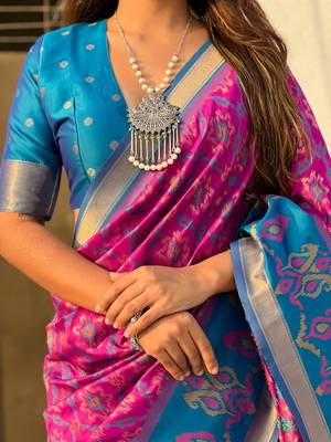 Wine soft silk blend zari woven patola saree with contrast weaves 3