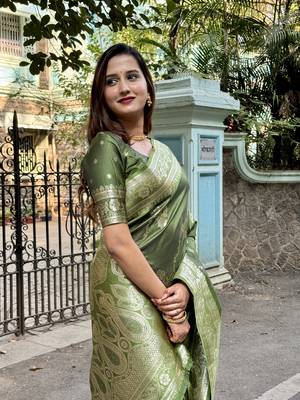 Mehendi green banarasi jaal soft silk blend zari woven saree 5