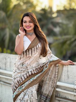 Mehendi green chanderi crush silk blend floral printed saree with zari woven jacquard panel border 3
