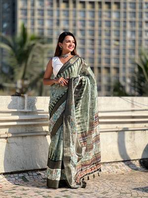 Pista chanderi crush silk blend floral printed saree with zari woven jacquard panel border 4