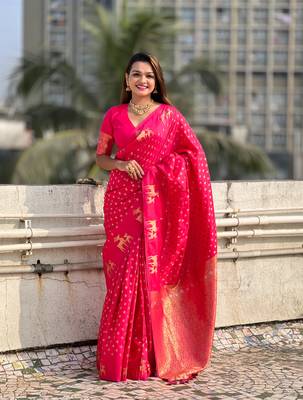 Pink soft silk blend dual zari woven saree with deer border 1
