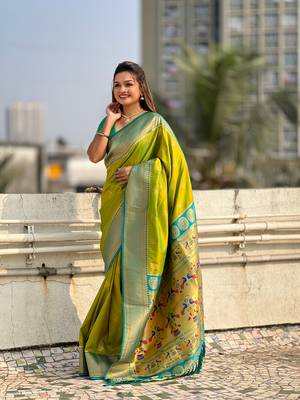 Mehendi green zari woven nath contrast yeola paithani silk blend saree 1