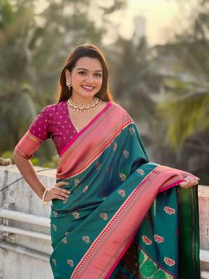 Green zari woven nath contrast yeola paithani silk blend saree 3