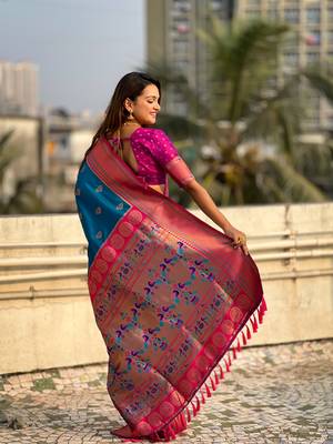 Blue zari woven nath contrast yeola paithani silk blend saree 2