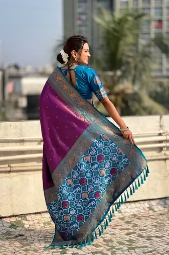 Purple pure tissue zari woven patola saree with contrast weaves