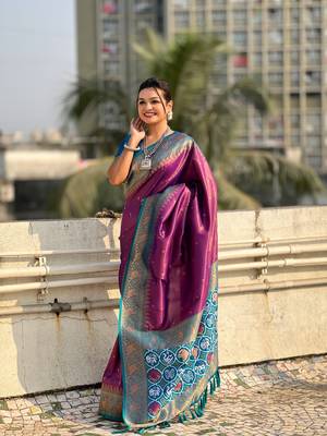 Purple pure tissue zari woven patola saree with contrast weaves 4