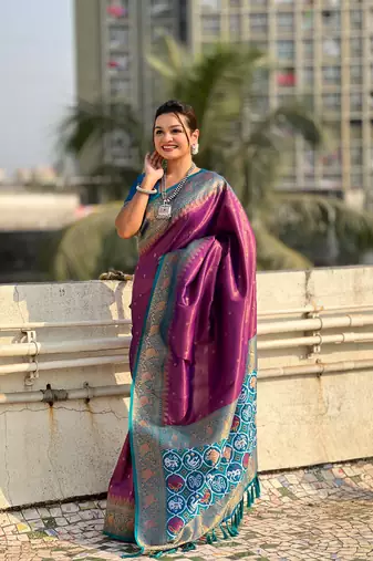 Purple pure tissue zari woven patola saree with contrast weaves