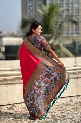 Pink pure tissue zari woven patola saree with contrast weaves