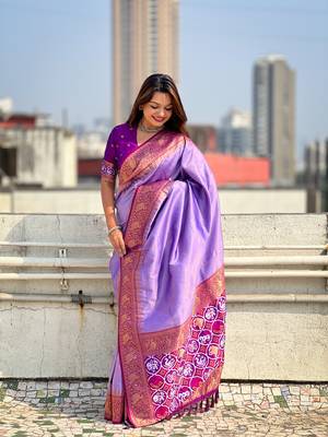 Lavender pure tissue zari woven patola saree with contrast weaves 4