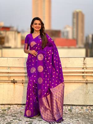 Purple soft silk blend dual zari woven saree with peacock border 3