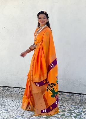 Gold zari woven vitthala god paithani silk blend saree 1
