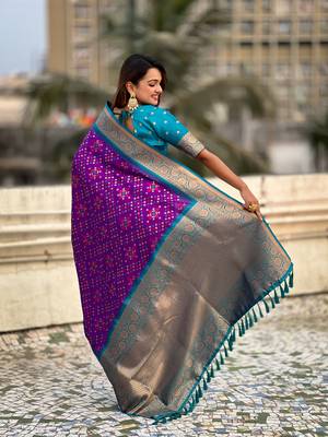 Purple soft silk blend zari woven premium patola saree with contrast weaves 2