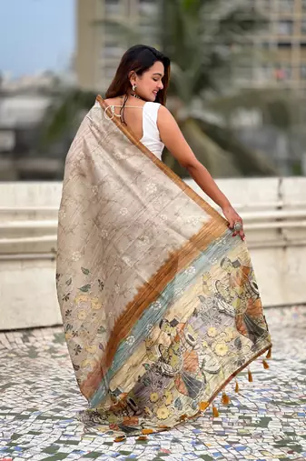 Yellow katki silk blend floral printed saree with piping border