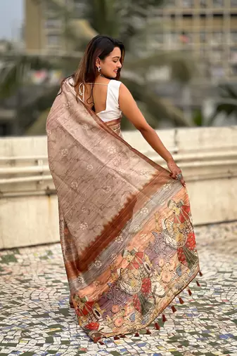 Brown katki silk blend floral printed saree with piping border
