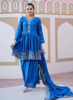 Heavy Chinon Suit With Sequin Embroidered Work 5