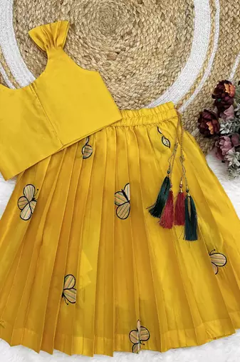 Kids Embroidery South Indian Traditional Pattu Pavadai Silk Blend Readymade Lehenga Choli Dress For Girls
