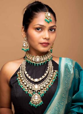 American diamond kundan necklace set with green bead accents 2