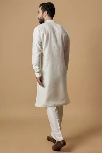 Off-white tab detail kurta set