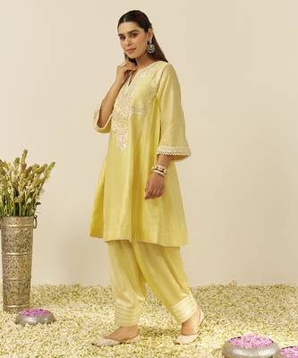 Lemon yellow aiza - short chauga with salwar and dupatta 4