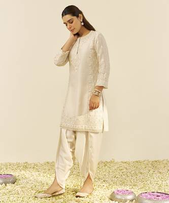 Daisy ivory zaisha - short kurta with dhoti 1