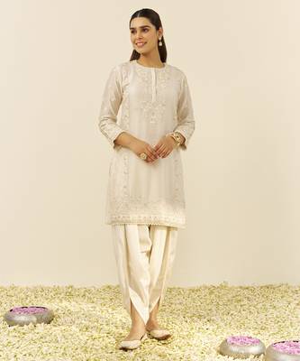 Daisy ivory zaisha - short kurta with dhoti and dupatta 5