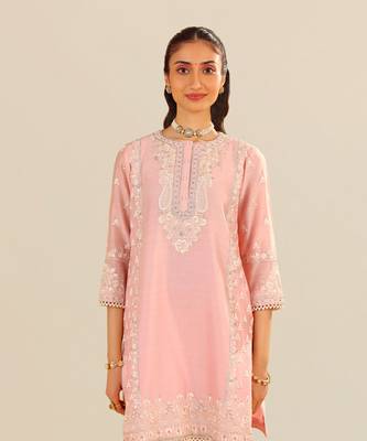 Blush pink zaisha - short kurta with dhoti 3