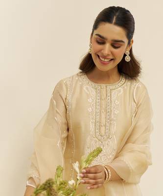 Beige zahra - short kurta with dhoti and dupatta 4