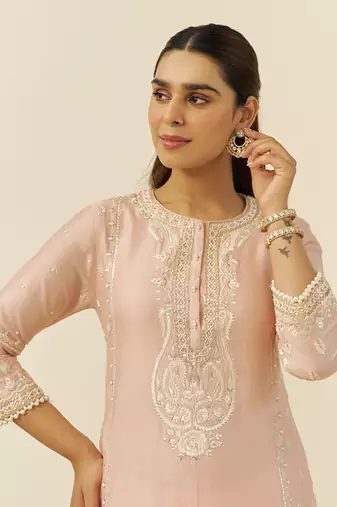 Off rose zahra - short kurta with dhoti