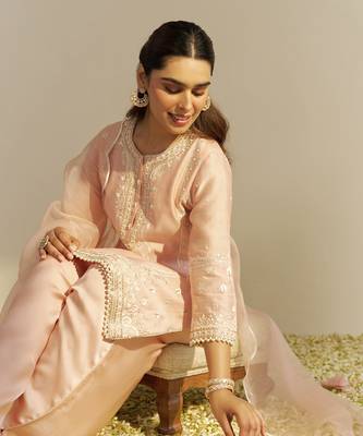Off rose zahra - short kurta with dhoti and dupatta 2