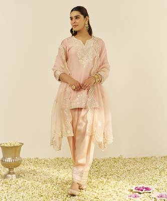 Blush pink sara - short kurta with salwar and dupatta 1
