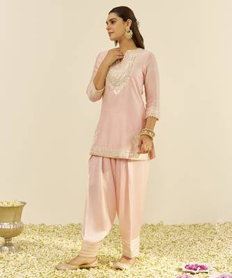 Off rose haniya - short kurta with salwar 1
