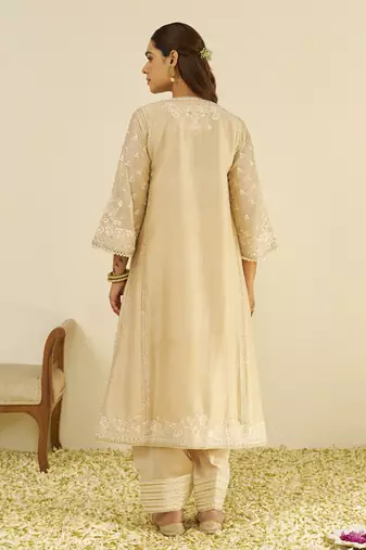 Beige maaroofa - long chauga with salwar