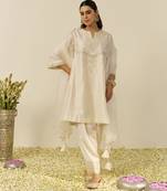 Daisy ivory aiza - short chauga with salwar