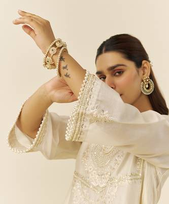 Daisy ivory aiza - short chauga with salwar 2