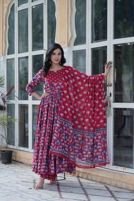 Maroon Color Cotton Kurti With Pant & Dupatta Set 3