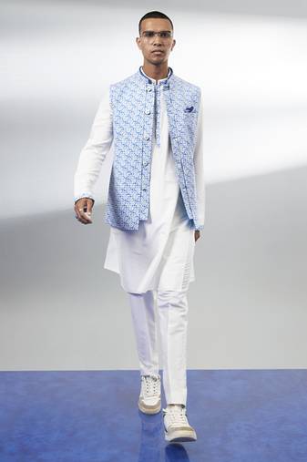 Azure pixel printed layered bandhi jacket
