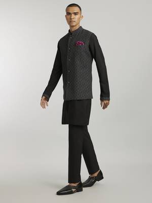 Ebony leon printed bandhi jacket 2