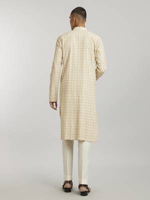 Ecru iron gate embroidered kurta pant set 4