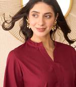 Women maroon silk blend solid solid regular top