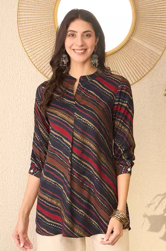 Women navy blue cotton blend leheriya printed regular top