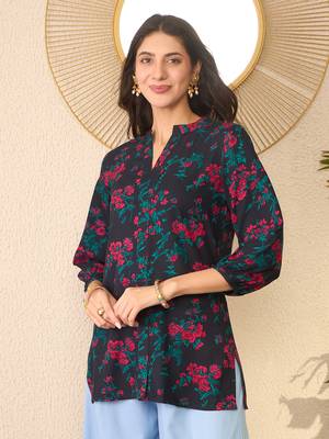 Women navy blue cotton blend floral printed regular top 3
