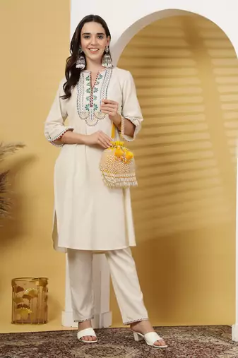 droop honey yellow & pearl chevron embellished velvet potli